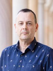 Dr Russell Richards